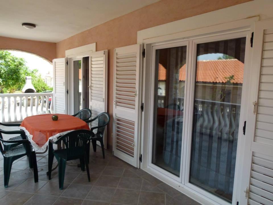 Apartmani Ivanic Vir Exterior photo